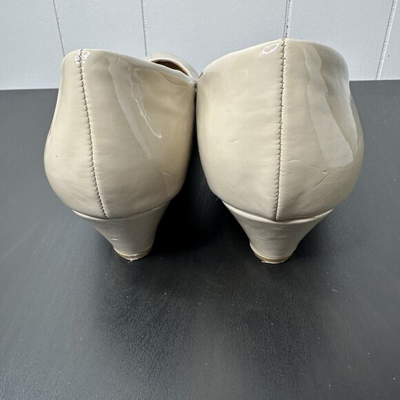Union Bay Women’s Size 11 M Jenna-U Beige Low Heel Business Casual Glossy - Picture 5 of 9